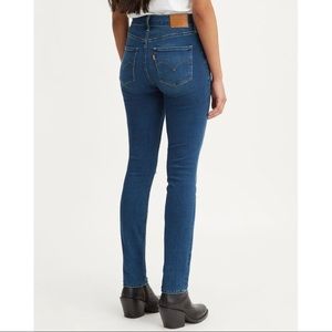 Levi's 311 Shaping Skinny Women's Megastar Jeans